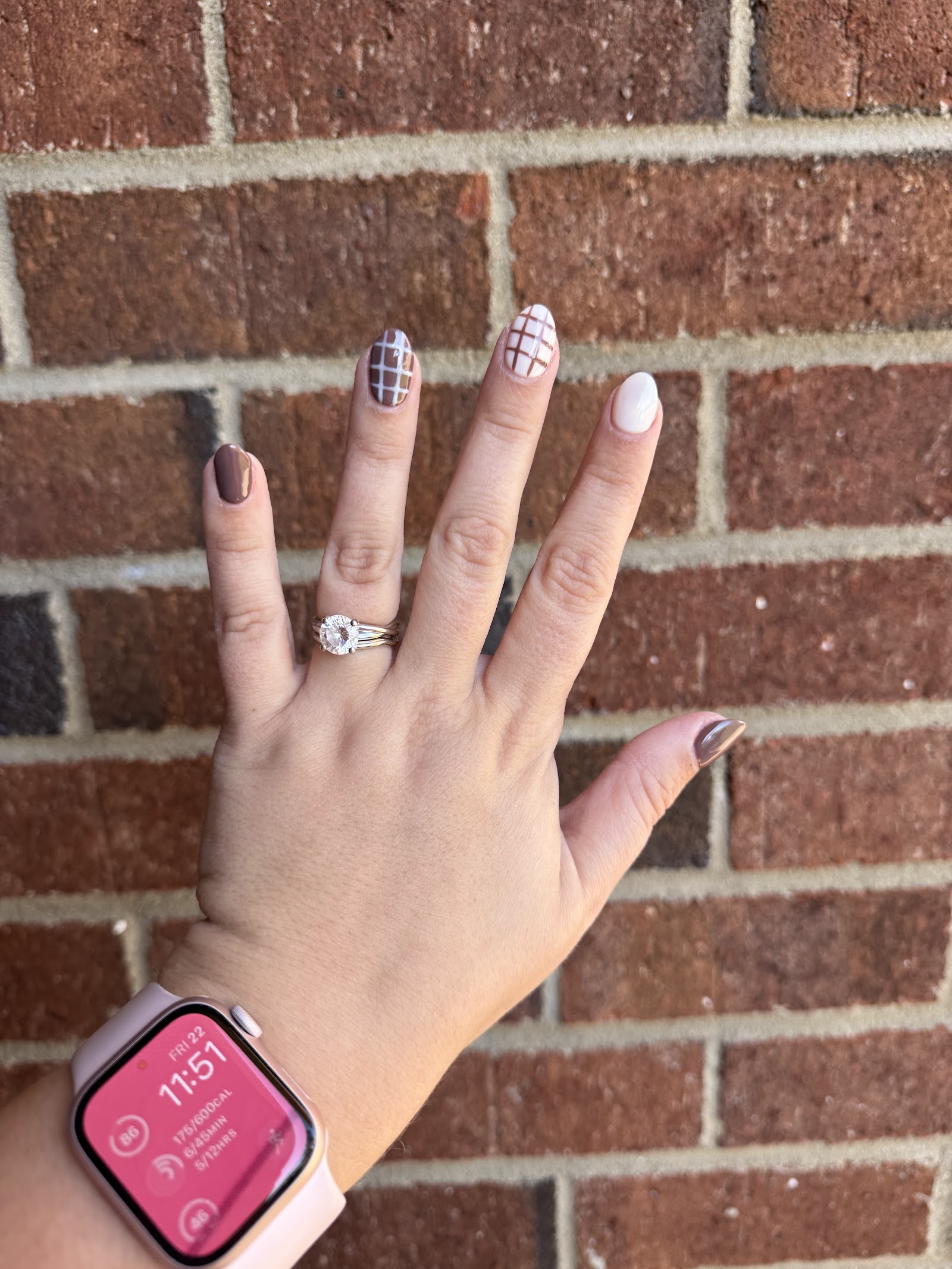 The Laque House a Nail Bar logo